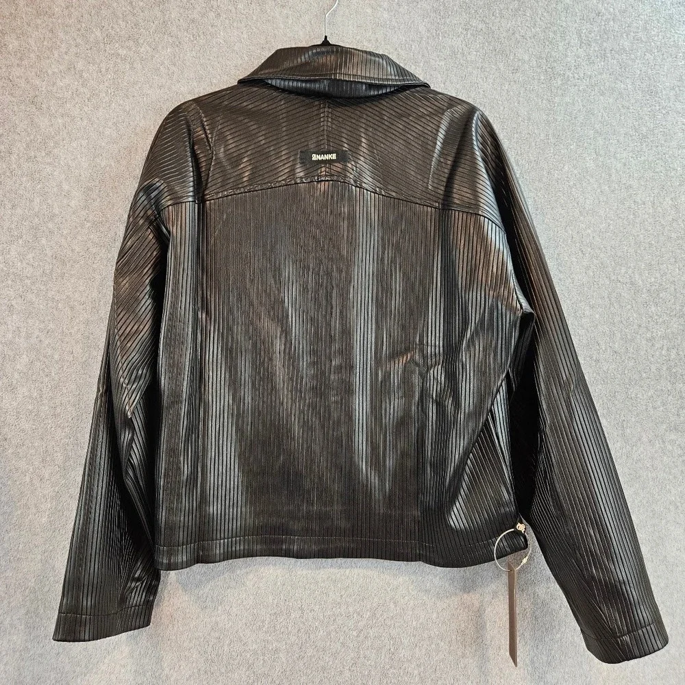 Ananke men pleated